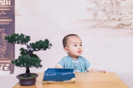 衢州满月宝宝放屁臭 衢州满月宝宝放屁臭